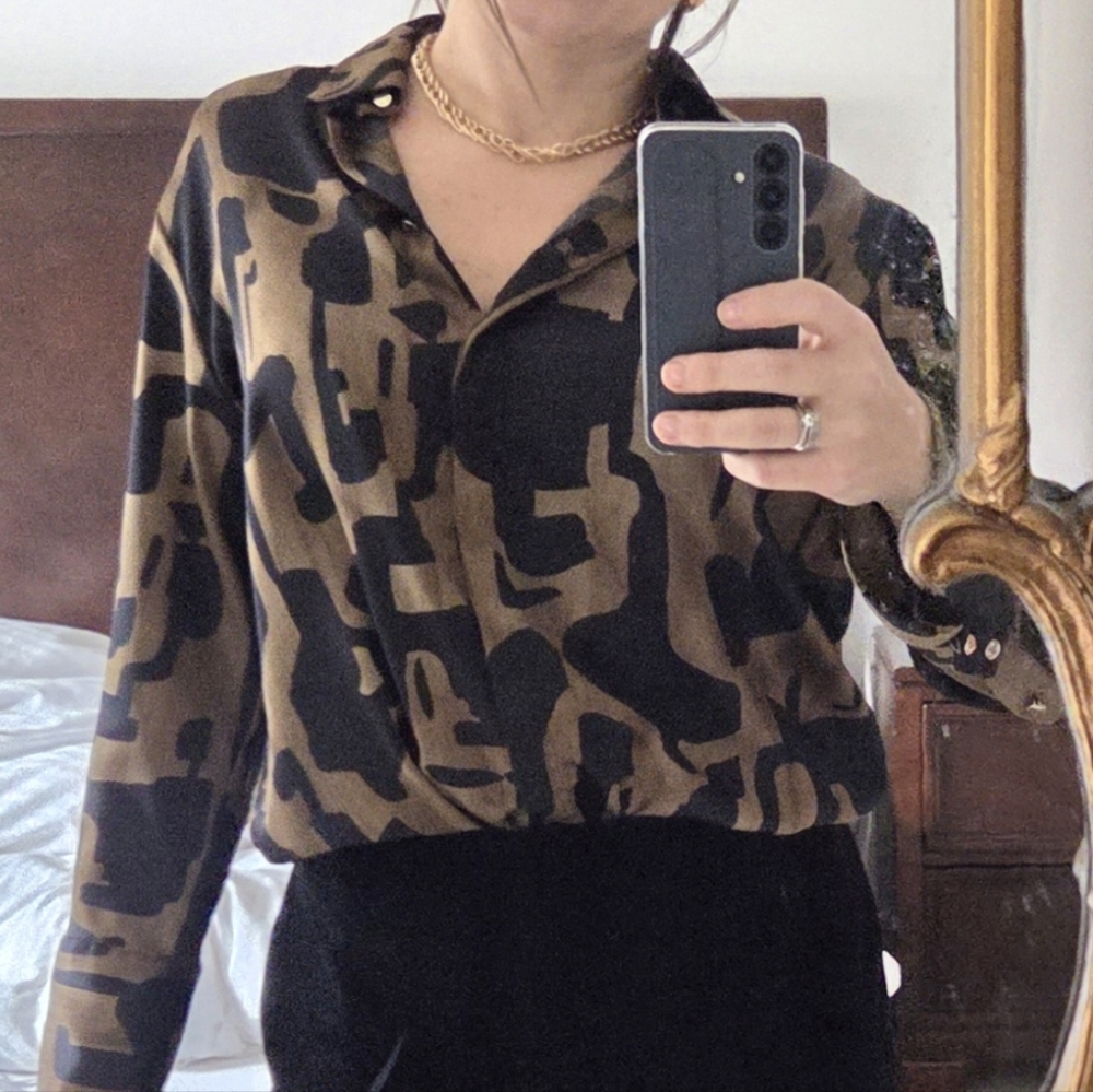 Abstract Patterned Button-Up Shirt - image 1